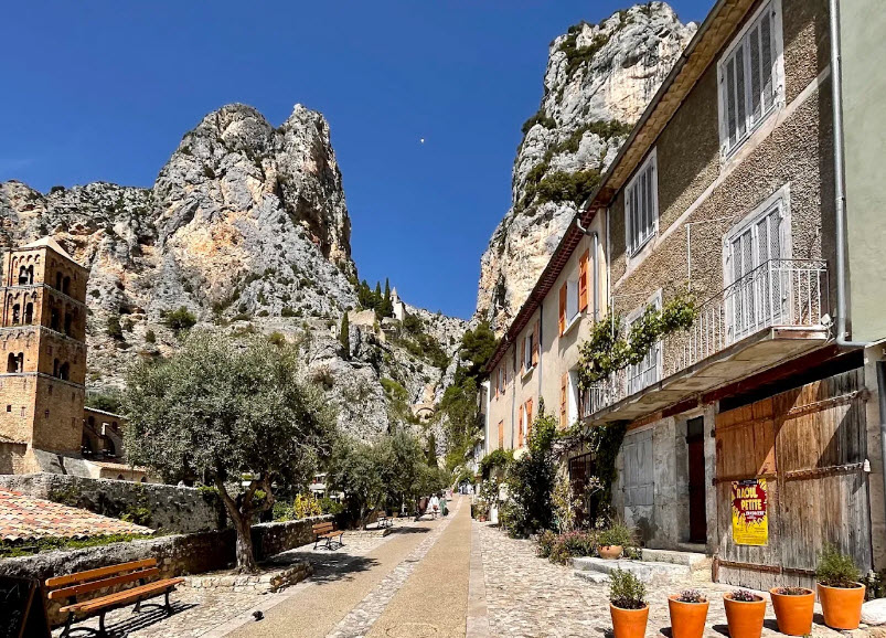 Moustiers-Sainte-Marie, France